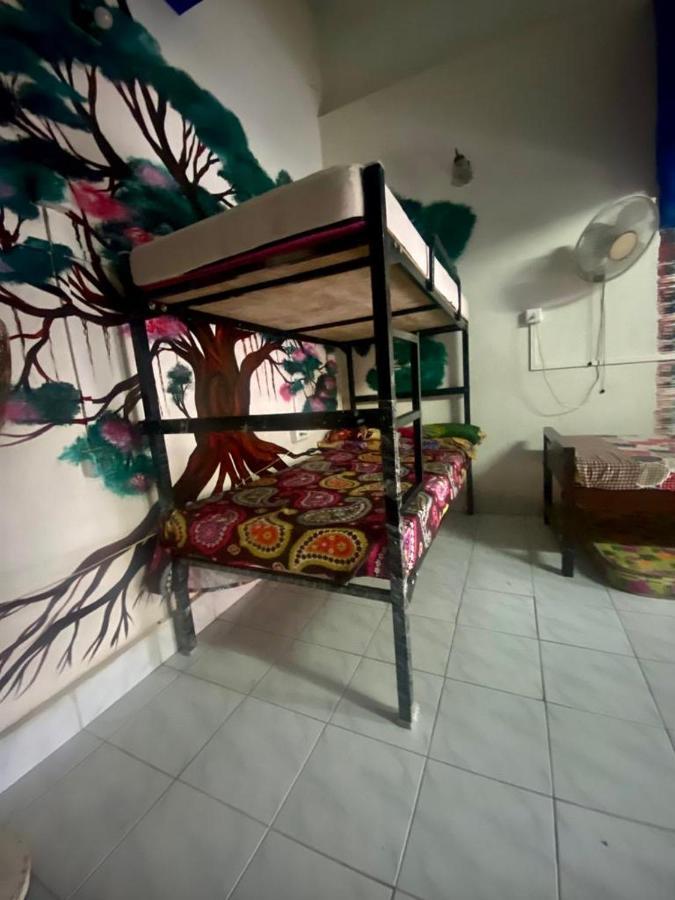 Brisbane Lodge & Hostel Kochi Екстериор снимка