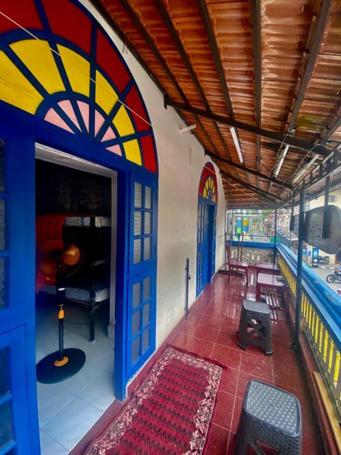 Brisbane Lodge & Hostel Kochi Екстериор снимка